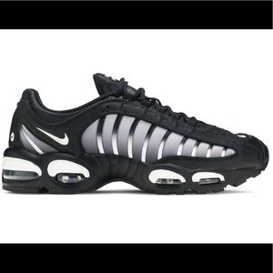 Nike Air Max Tailwind IV - Black Gradient